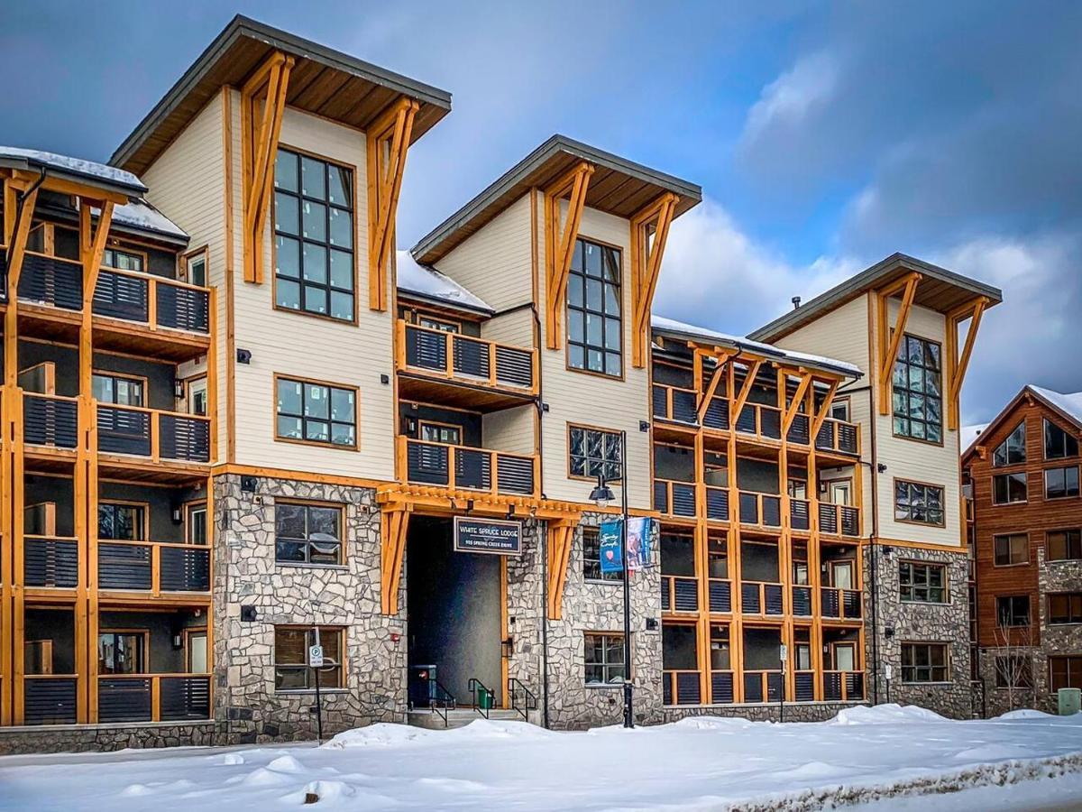 Spring Creek Luxury King One Bedroom At White Spruce Lodge Canmore Bagian luar foto