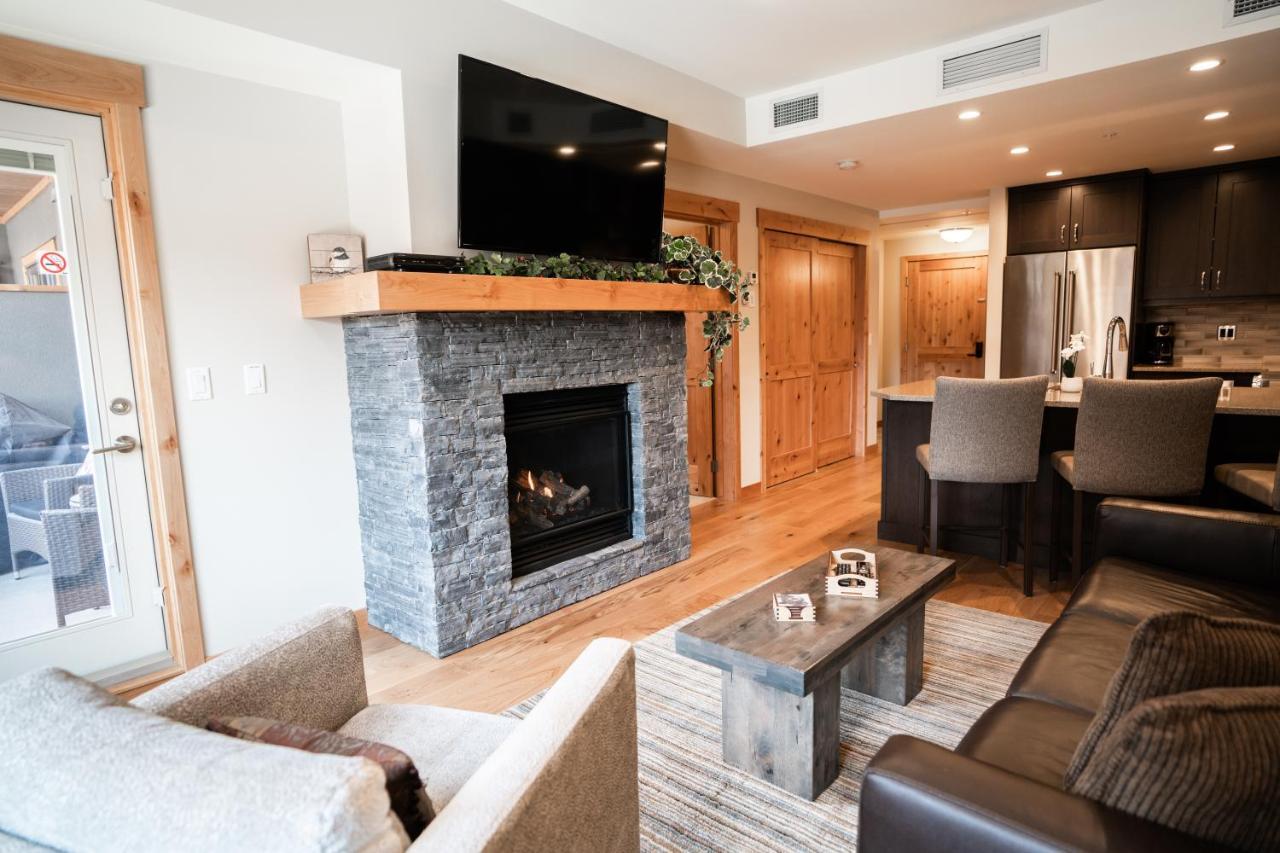 Spring Creek Luxury King One Bedroom At White Spruce Lodge Canmore Bagian luar foto